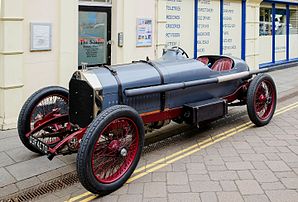 Une Napier type 75, modèle 1920. (définition réelle 4 407 × 2 984)