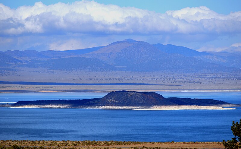 File:Negit Island from west (2013).JPG