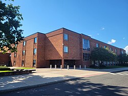 Newington High School, Newington CT.jpg