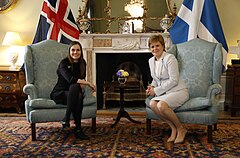 スコットランド首相のニコラ・スタージョンと（2019年4月30日）