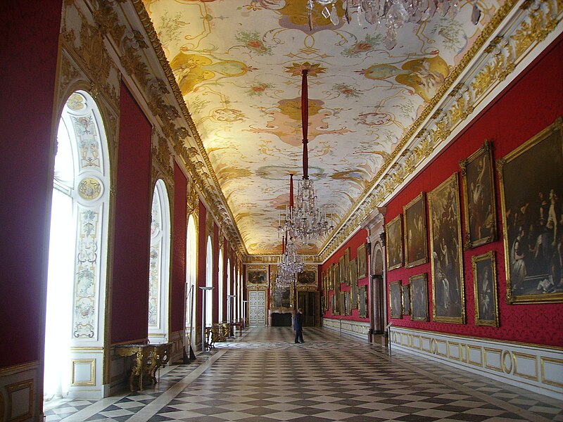 File:Oberschleißheim Neues Schloss Innen Große Galerie 4.JPG