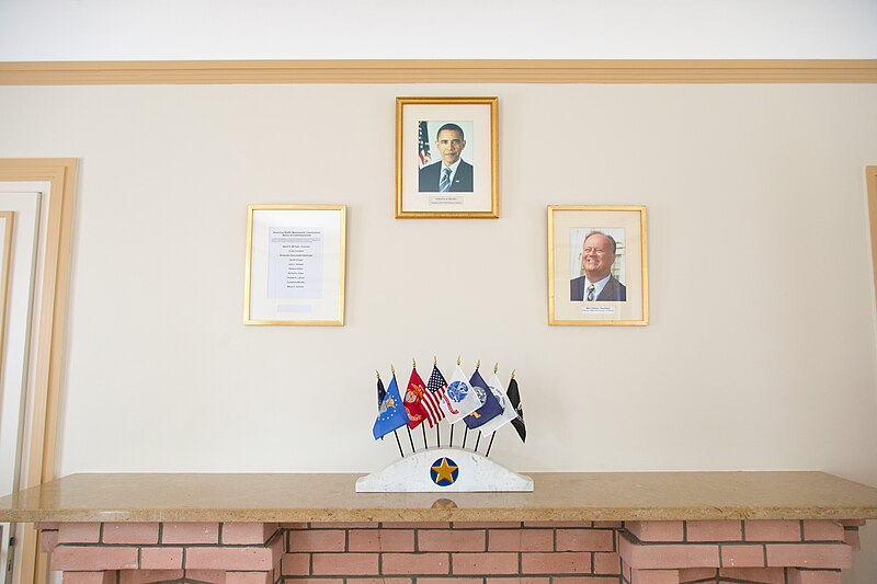 File:Oise-Aisne American Cemetery and Memorial 2.jpg