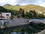 Paisaje de la ciudad balneario de Ovčar Banja.jpg