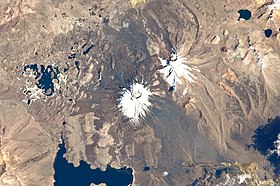 Parinacota Volcano, South America.JPG