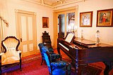 Piano at Winchester Mystery House.jpg