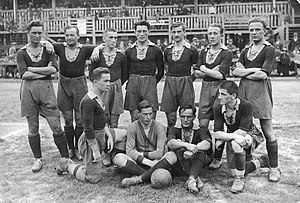 «Погонь» (Львів) — чемпіон Польщі 1926. Людвік Шабакевич — останній зліва у другому ряду.