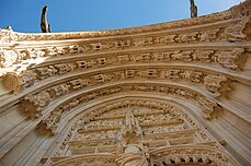 Porche cathedrale bourges.JPG