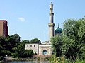 Dampfmaschinenhaus im Stil einer Moschee, in der Nähe des Parks