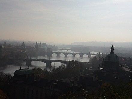 Pontoù war ar stêr Vltava