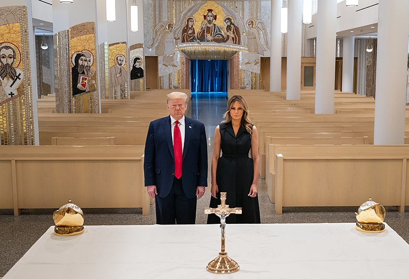 File:President Trump and the First Lady Visit the Saint John Paul II National Shrine (49986722797).jpg