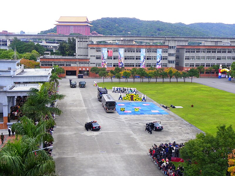 File:ROC Military Police Special Force Find Target in Counter-Terrorism Exercise.jpg