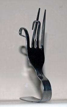 Spoon bending - Wikipedia