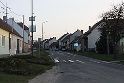 Ratíškovice - hlavní ulice.JPG