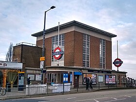 A Rayners Lane (londoni metró) cikk szemléltető képe