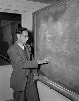 <span class="mw-page-title-main">Robert Serber</span> American physicist (1909–1997)