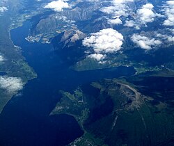 Romsdalsfjorden with Åndalsnes.JPG