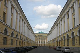 Strato Rossi en Sankt-Peterburgo, Baleta Akademio de Vaganova estas en la dekstra konstruaĵo