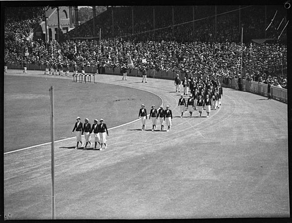 Opening ceremony of the 1938 British Empire Games at the Sydney Cricket Ground.