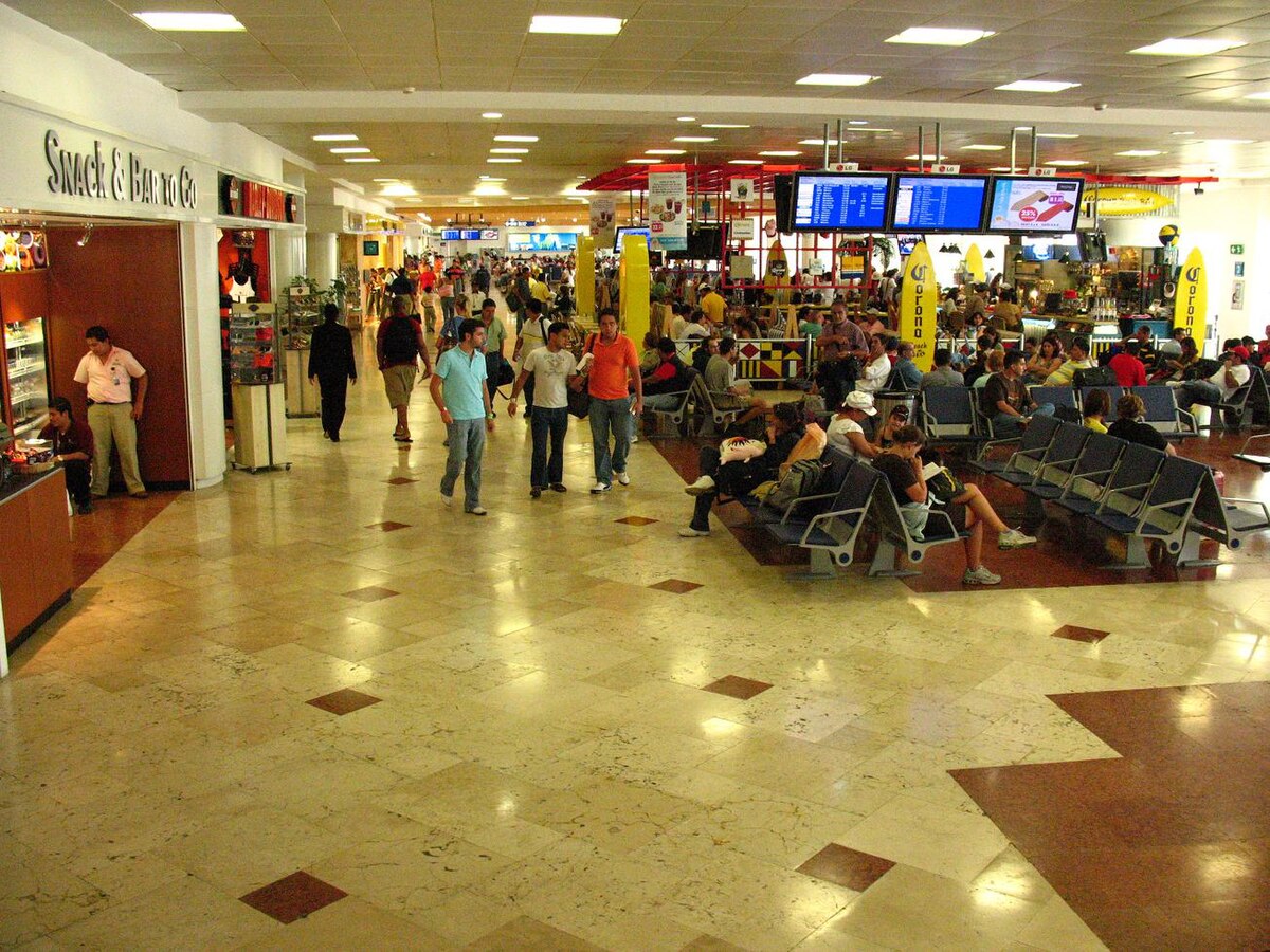 Sala embarque aeropuerto de Cancún