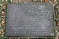 Hallendorf: Gedenktafel auf dem Ehrenfriedhof Westerholz zur Erinnerung an die Toten des ehemaligen Lagers 21