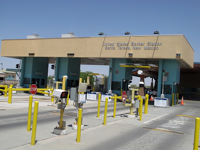 File:Santa Teresa Port of Entry Primary Border Inspection Station (9526056346).jpg