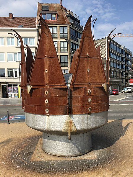 File:Sculptures Oostende 07.jpg