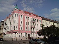 Tòa nhà mang phong cách Tân nghệ thuật (phố Dobrovičová)