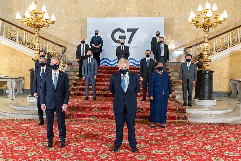 File:Secretary Blinken Participates in a G7+Guests Family Photo (51170379361).jpg