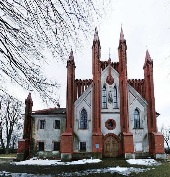 File:Senieji Trakai Church facade.jpg