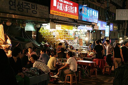 Night scene at Namdaemun market, Seoul