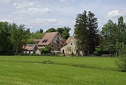 Die denkmalgeschützte Kohlersmühle an der Farrnbach in der Gemeinde Seukendorf im Landkreis Fürth. Teil des Landschaftsschutzgebietes Seukendorf-Veits...