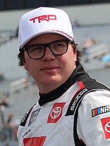 Sheldon creed (53643256526) (cropped).jpg