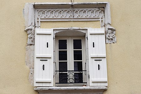 Fenster aus dem 16. Jahrhundert in der Rue de la Barre