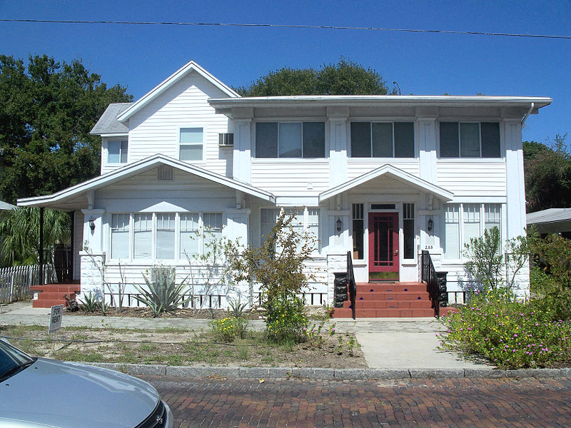 File:St. Pete North Shore Hist Dist bldg03.jpg