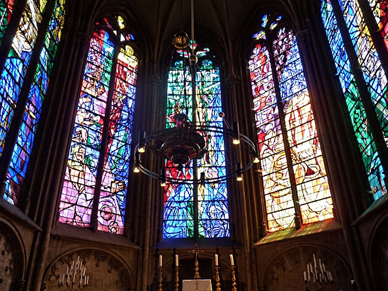 Bestand:Stained Glass Villon Metz Cathedral.jpg