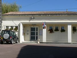 The town hall in Saint-Hilaire-du-Bois