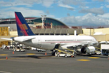 A TACA/LACSA Airbus A320-200 at Juan Santamaría International Airport in 2005