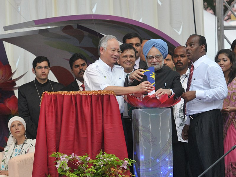 File:The Prime Minister, Dr. Manmohan Singh and the Prime Minister of Malaysia, Dato' Sri Mohd Najib Bin Tun Abdul Razak jointly launching the Little India, Brickfields, in Malaysia on October 27, 2010.jpg