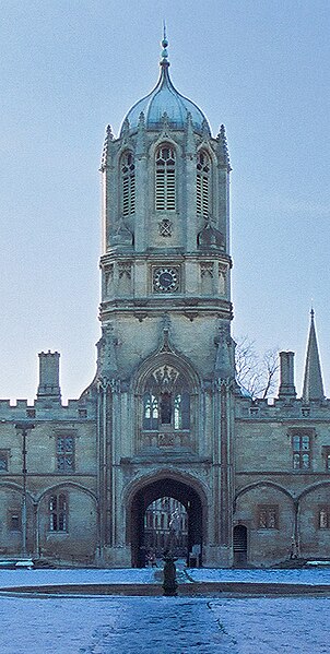 Tom Tower, Oxford, by Sir Christopher Wren 1681–1682, to match the Tudor surroundings