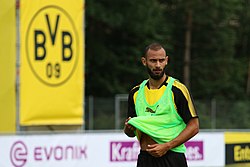 Ömer Toprak: Familie, Vereinskarriere, Nationalmannschaftskarriere