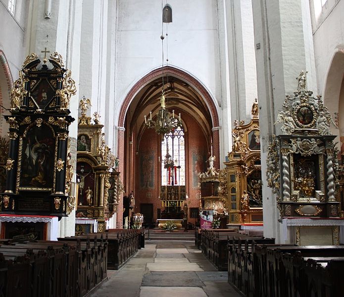 Plik:Toruń Kościół Świętych Janów Wnętrze.jpg