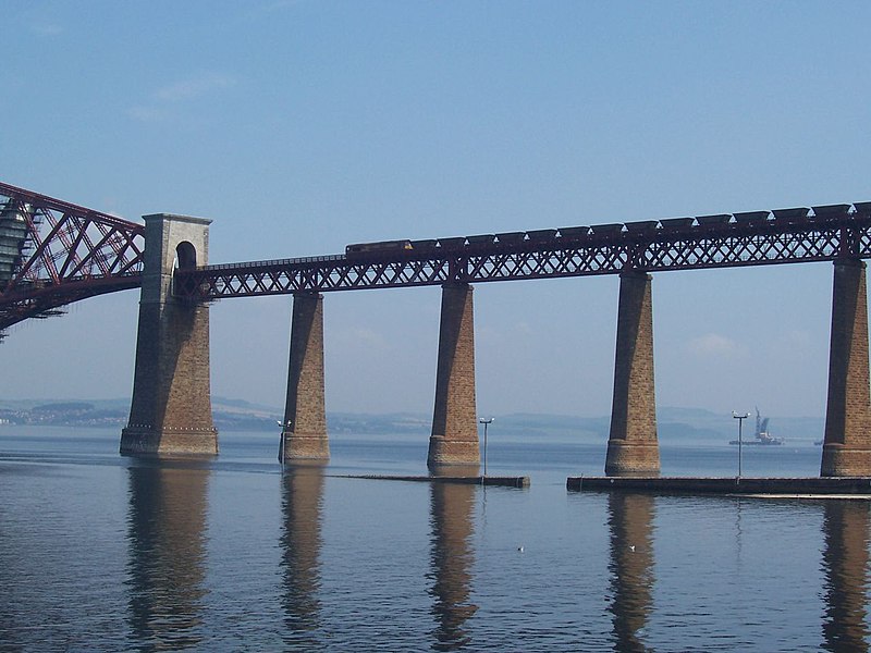 File:Train crossing Forth Rail Bridge.jpg