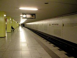 U-Bahn Berlin Westhafen.jpg