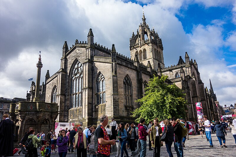 File:UK - Edinburgh (30170087550).jpg