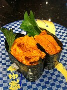 Sea urchin gunkanmaki