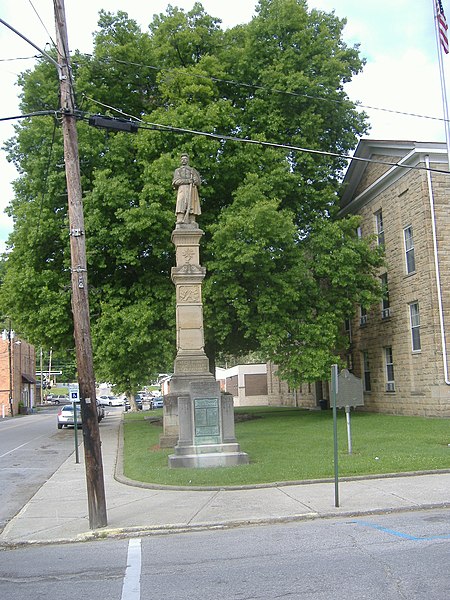 File:Union Monument in Vanceburg 1.JPG