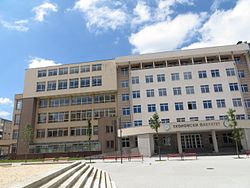 Şərqi Sarayevo Universiteti: Tarixi, Kitabxanası, Kontingent