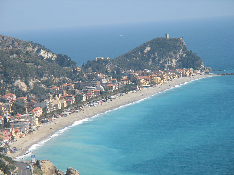 File:Varigotti panorama dalla torre Caviglia.jpg