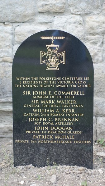 File:Victoria Cross Memorial Stone, Folkestone, Kent - geograph.org.uk - 1363013.jpg