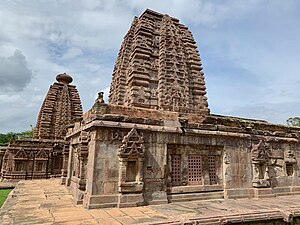 Vishwa Brahma (L) and Veera Brahma (R) Temples, Alampur, Telangana India.jpg